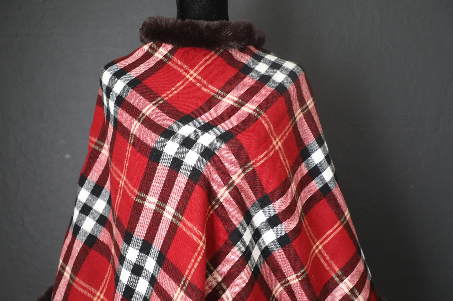 Women's Plaid Poncho , Plush Fur Trimmed Warm, Cozy, Fall/winter wrap